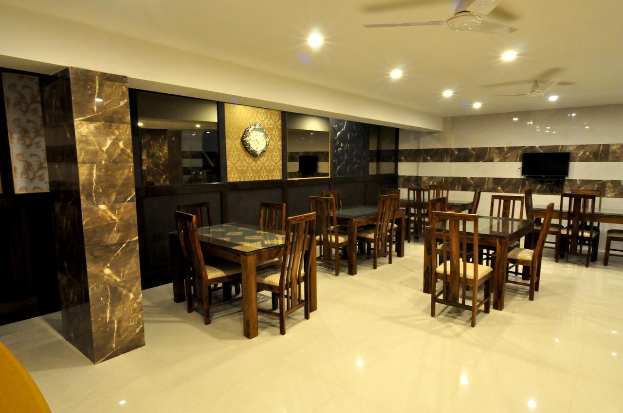 Hotel Anand Bhawan Nowe Delhi Zewnętrze zdjęcie